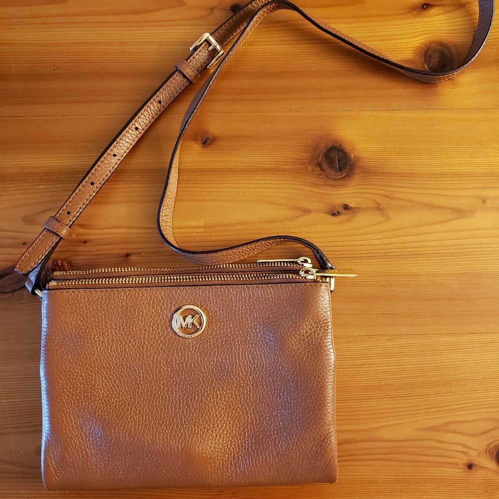 Michael Kors Crossbody